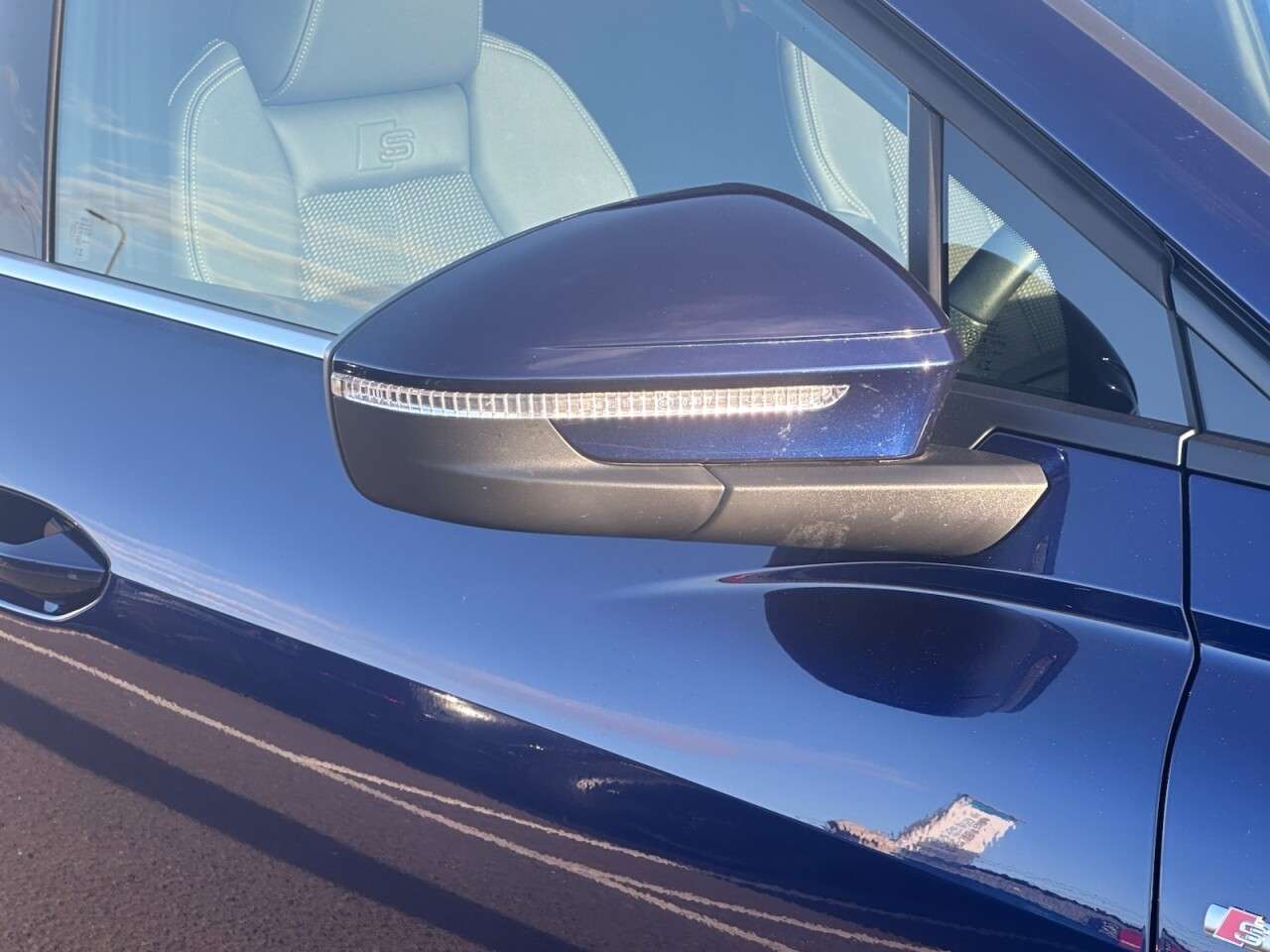 A 2023 AUDI Q4 E-TRON 40 S line SUV 5dr Electric Auto 82kWh (204 ps) SAT NAV, APPLE CARPLAY A 2023 AUDI Q4 E-TRON 40 S line SUV 5dr Electric Auto 82kWh (204 ps) SAT NAV, APPLE CARPLAY