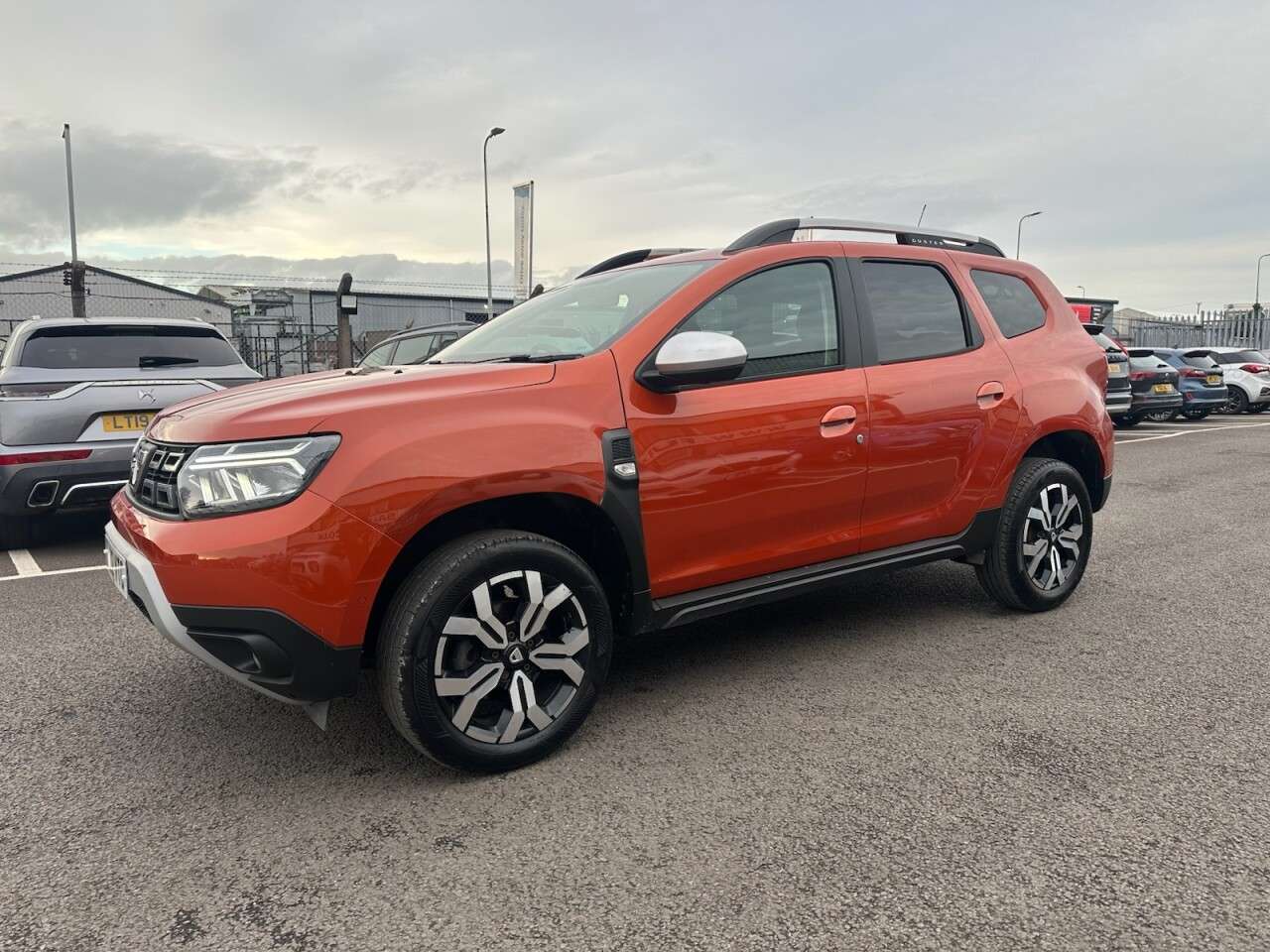 A 2022 DACIA DUSTER 1.3 TCe Prestige SUV 5dr Petrol EDC Euro 6 (s/s) (150 ps) A 2022 DACIA DUSTER 1.3 TCe Prestige SUV 5dr Petrol EDC Euro 6 (s/s) (150 ps)
