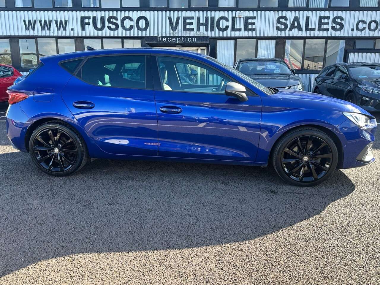 A 2021 SEAT LEON 1.5 eTSI MHEV FR Sport Hatchback 5dr Petrol Hybrid DSG Euro 6 (s/s) (150 ps A 2021 SEAT LEON 1.5 eTSI MHEV FR Sport Hatchback 5dr Petrol Hybrid DSG Euro 6 (s/s) (150 ps