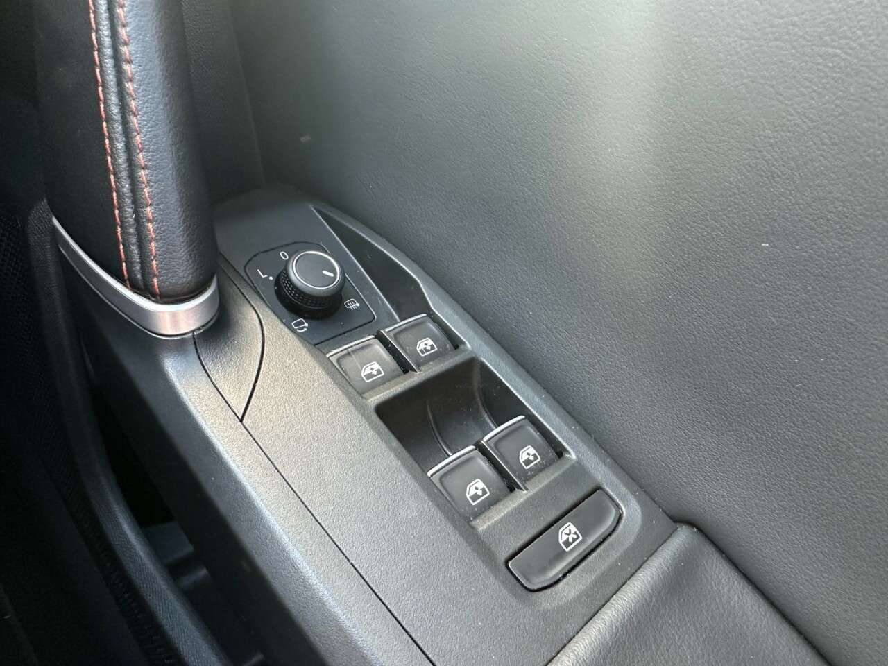 2021 SEAT LEON 2021 SEAT LEON