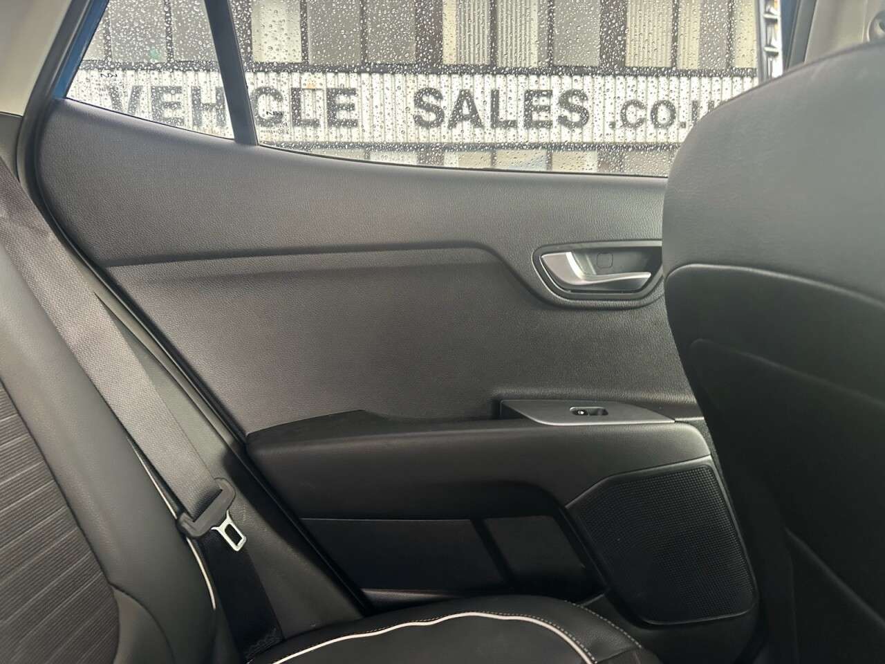 2023 KIA STONIC 2023 KIA STONIC