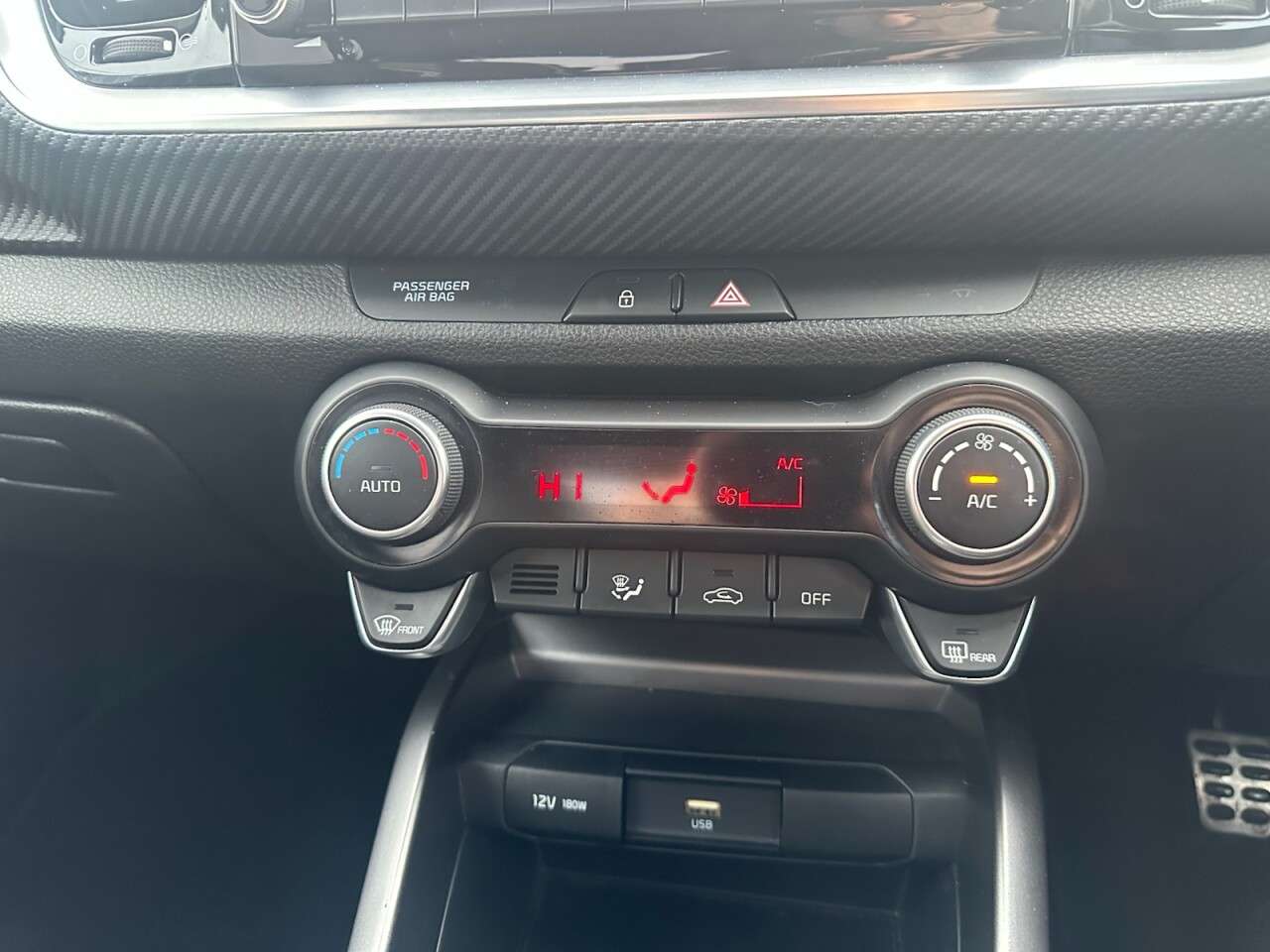 2023 KIA STONIC 2023 KIA STONIC