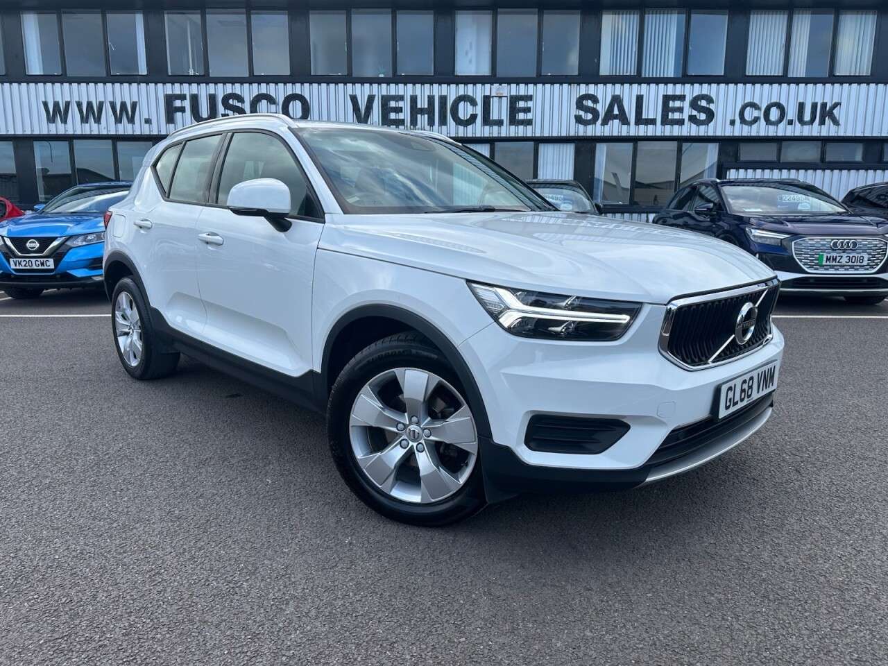 A 2019 VOLVO XC40 2.0 D3 Momentum SUV 5dr Diesel Auto Euro 6 (s/s) (150 ps) A 2019 VOLVO XC40 2.0 D3 Momentum SUV 5dr Diesel Auto Euro 6 (s/s) (150 ps)