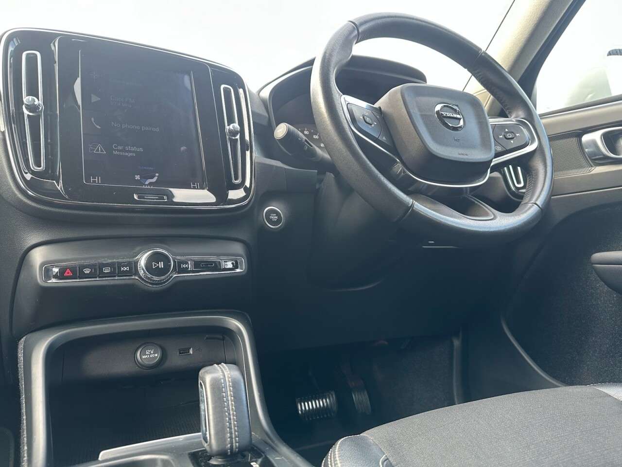 2019 VOLVO XC40 2019 VOLVO XC40
