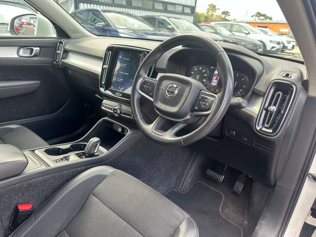 2019 VOLVO XC40 2019 VOLVO XC40