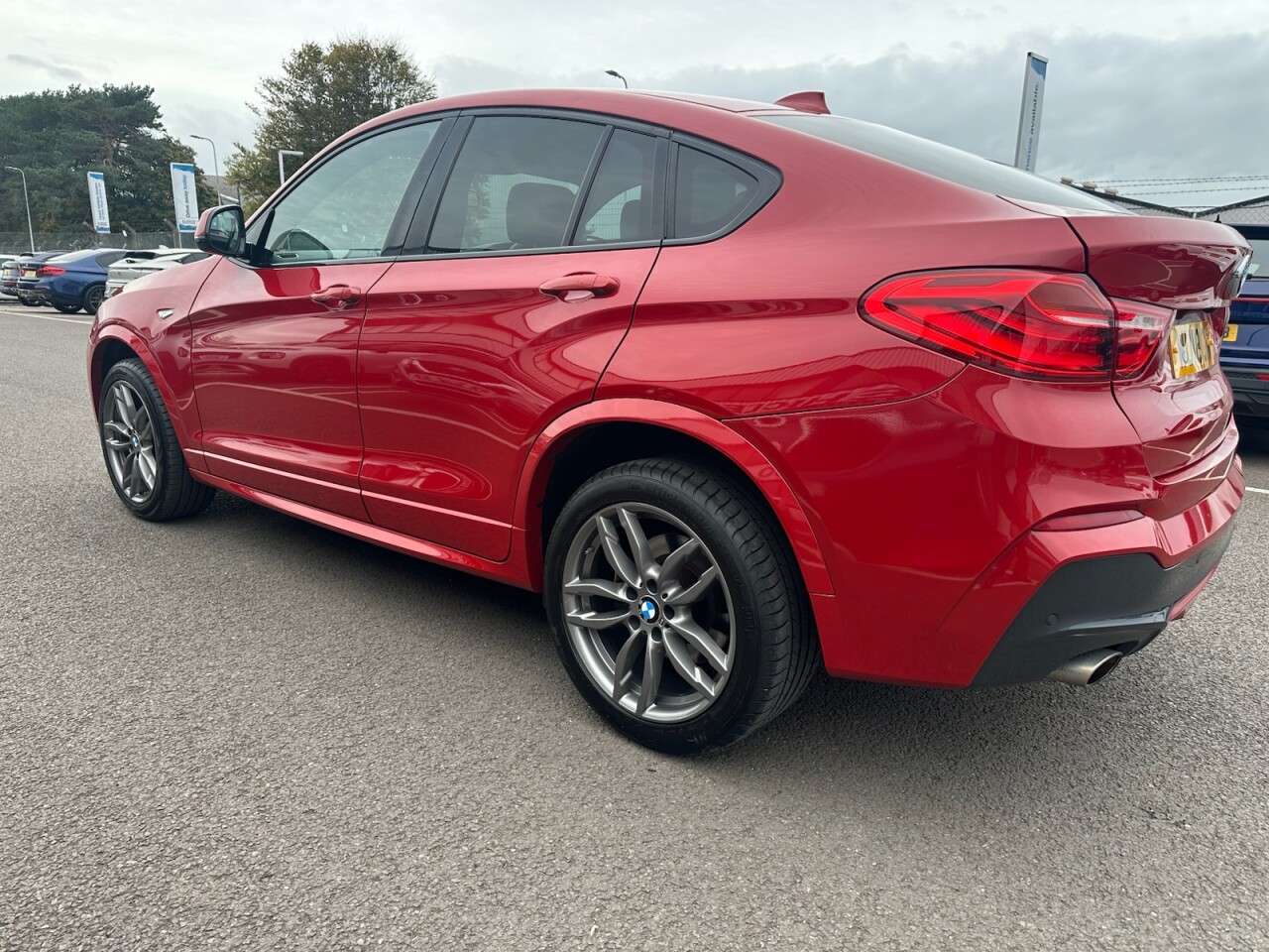 A 2018 BMW X4 2.0 20d M Sport SUV 5dr Diesel Auto xDrive Euro 6 (s/s) (190 ps) A 2018 BMW X4 2.0 20d M Sport SUV 5dr Diesel Auto xDrive Euro 6 (s/s) (190 ps)