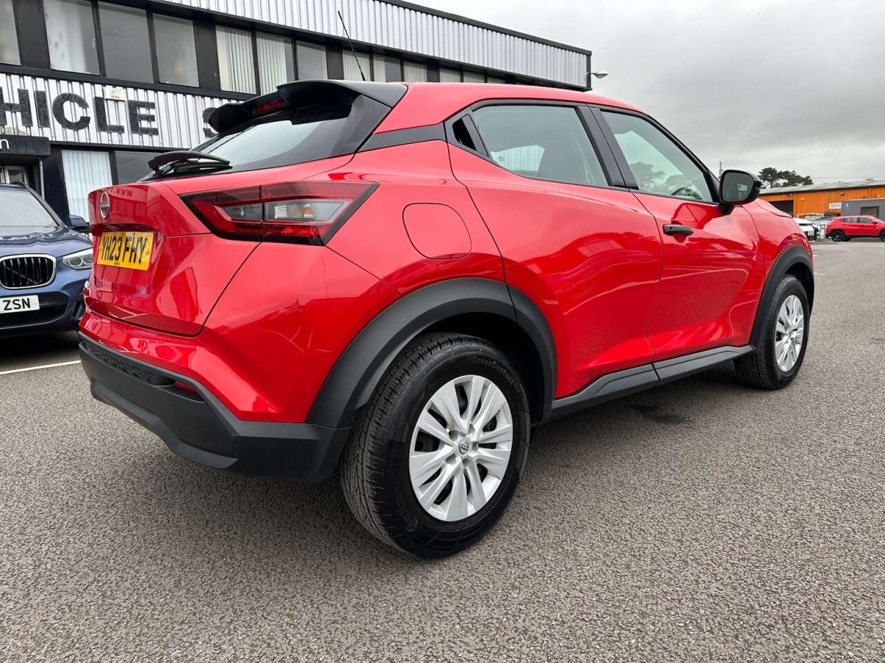 A 2023 NISSAN JUKE 1.0 DIG-T Visia SUV 5dr Petrol Manual Euro 6 (s/s) (117 ps) A 2023 NISSAN JUKE 1.0 DIG-T Visia SUV 5dr Petrol Manual Euro 6 (s/s) (117 ps)