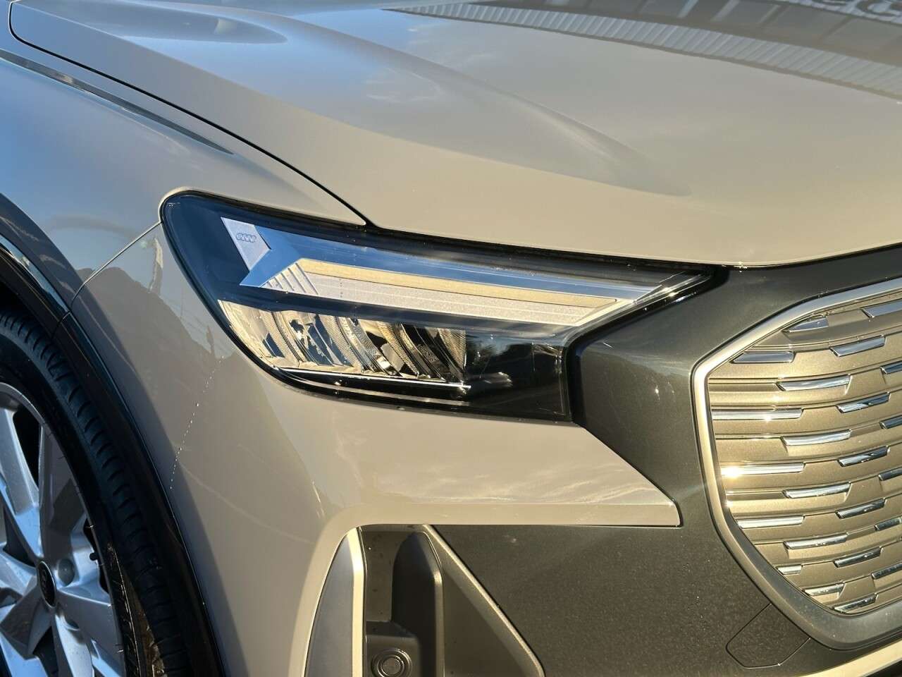 A 2023 AUDI Q4 E-TRON 35 S line SUV 5dr Electric Auto 55kWh (170 ps) A 2023 AUDI Q4 E-TRON 35 S line SUV 5dr Electric Auto 55kWh (170 ps)