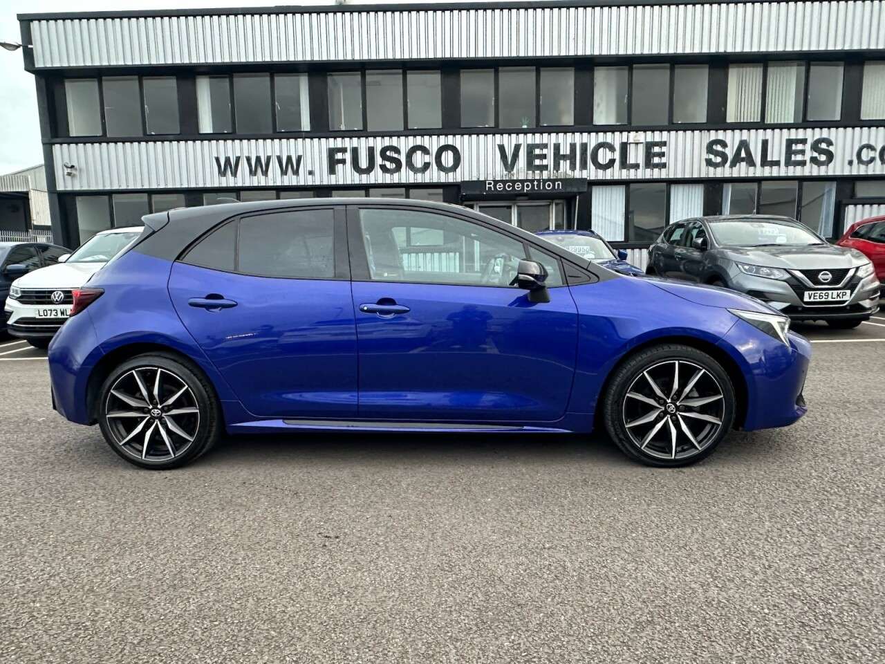 A 2023 TOYOTA COROLLA 1.8 VVT-h GR SPORT Hatchback 5dr Petrol Hybrid CVT Euro 6 (s/s) (140 ps) A 2023 TOYOTA COROLLA 1.8 VVT-h GR SPORT Hatchback 5dr Petrol Hybrid CVT Euro 6 (s/s) (140 ps)