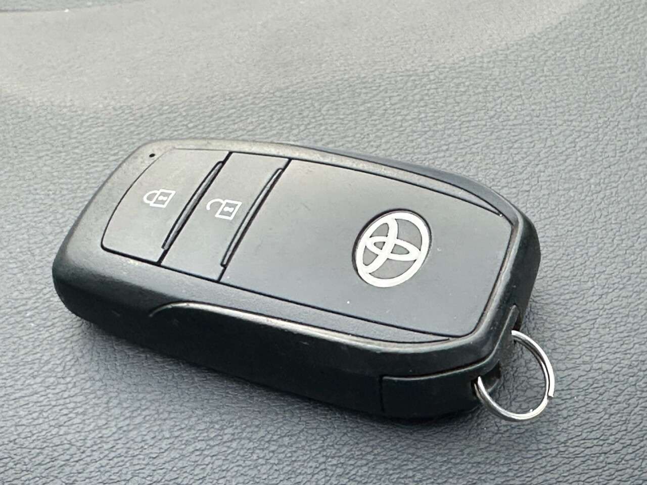 2023 TOYOTA COROLLA 2023 TOYOTA COROLLA