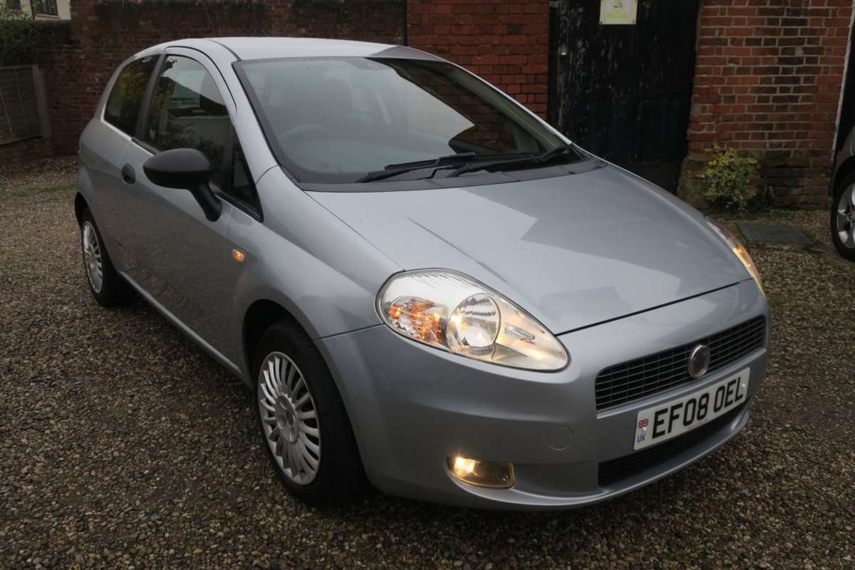 Check out this Fiat Grande Punto 2008 Petrol Manual