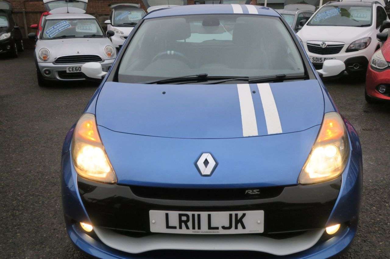 2011 RENAULT CLIO 2011 RENAULT CLIO