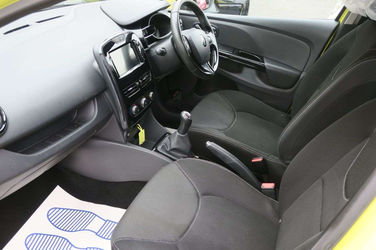 2013 RENAULT CLIO 2013 RENAULT CLIO