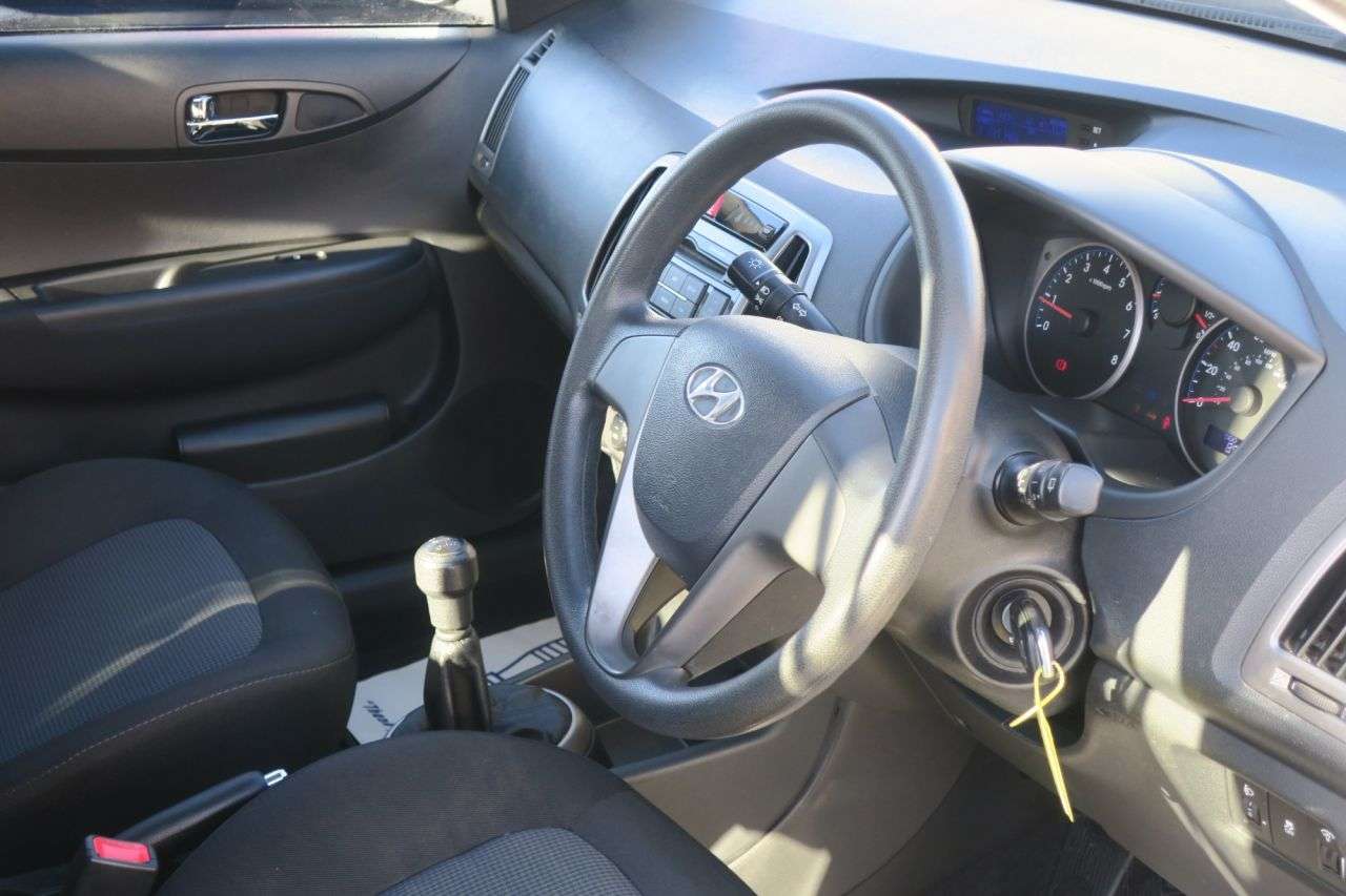 2013 HYUNDAI I20 2013 HYUNDAI I20