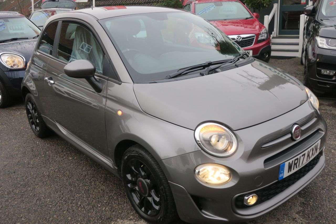 2017 FIAT 500 2017 FIAT 500