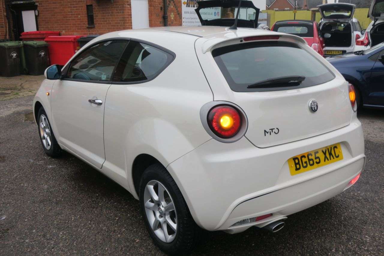 2015 ALFA ROMEO MITO 2015 ALFA ROMEO MITO