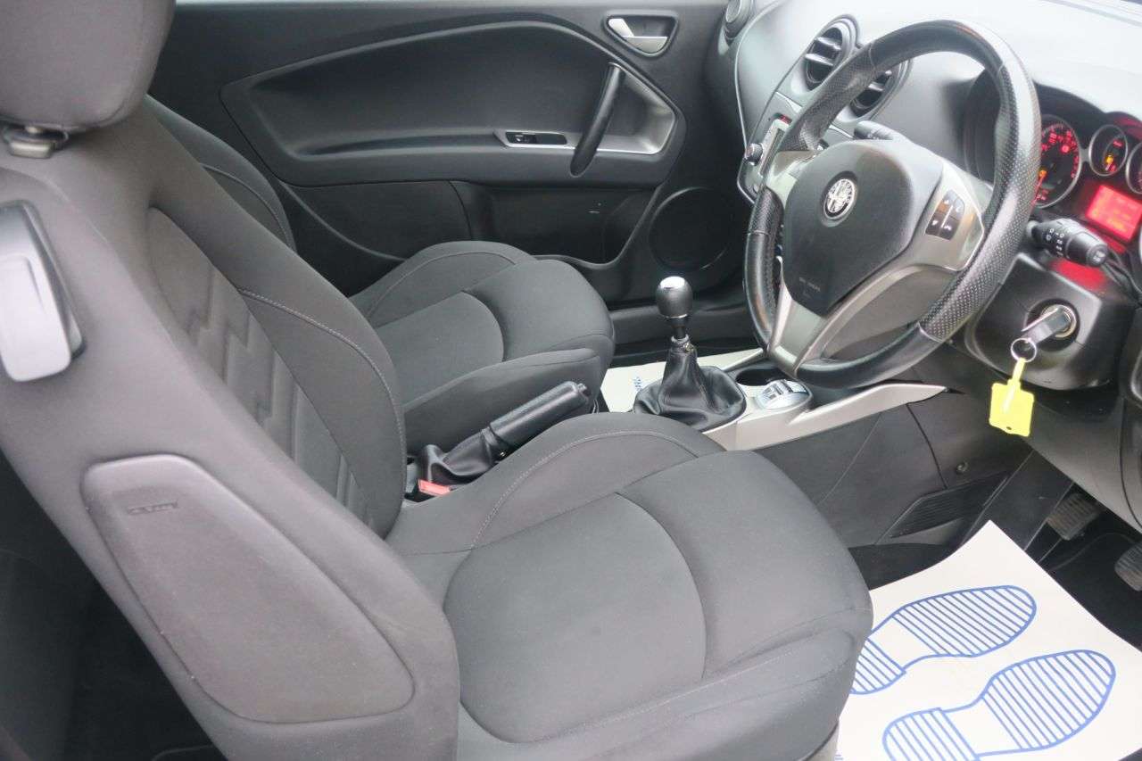 2015 ALFA ROMEO MITO 2015 ALFA ROMEO MITO