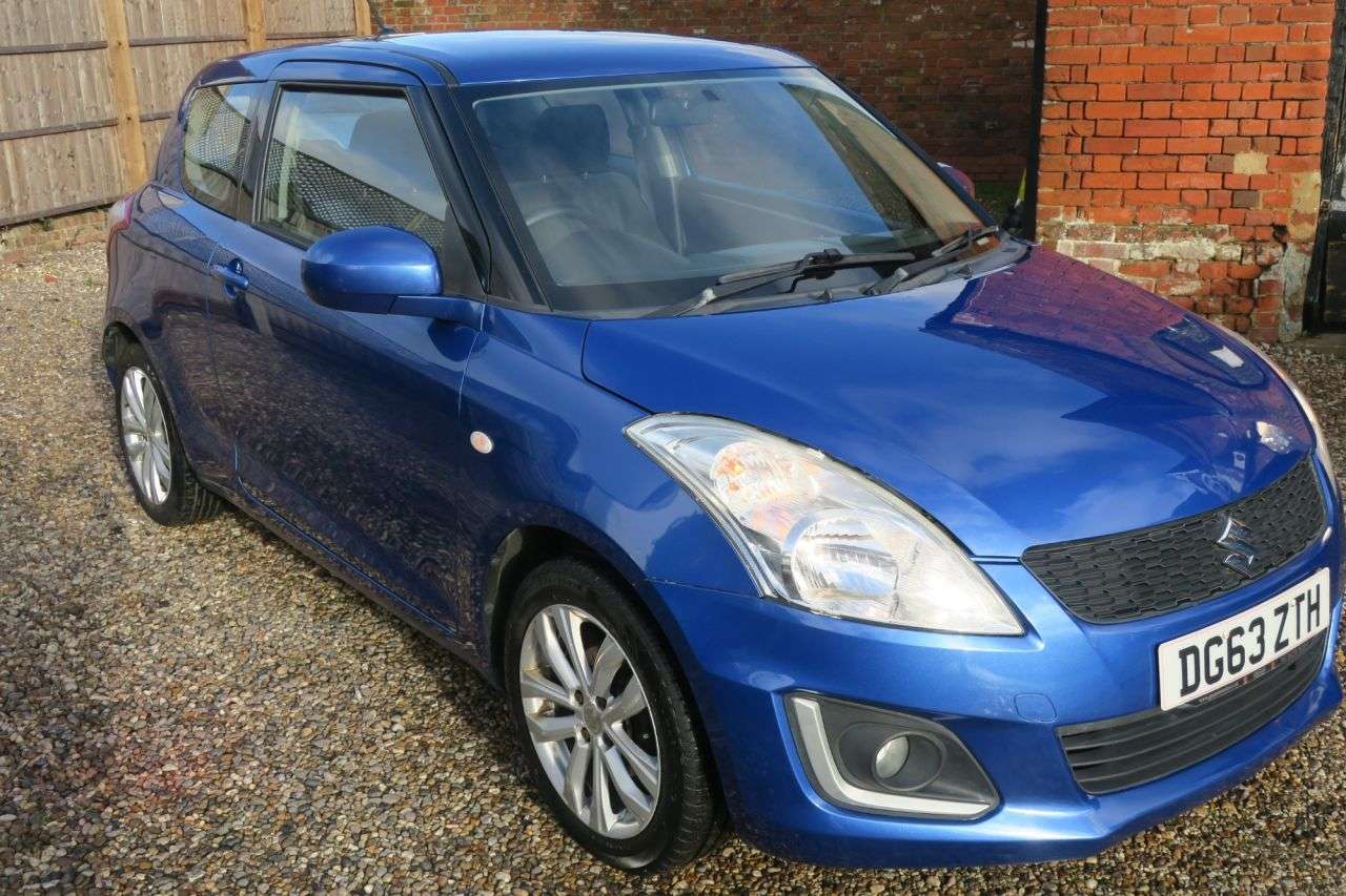 A 2013 SUZUKI SWIFT 1.2 SZ3 Hatchback 3dr Petrol Manual Euro 5 (94 ps) A 2013 SUZUKI SWIFT 1.2 SZ3 Hatchback 3dr Petrol Manual Euro 5 (94 ps)