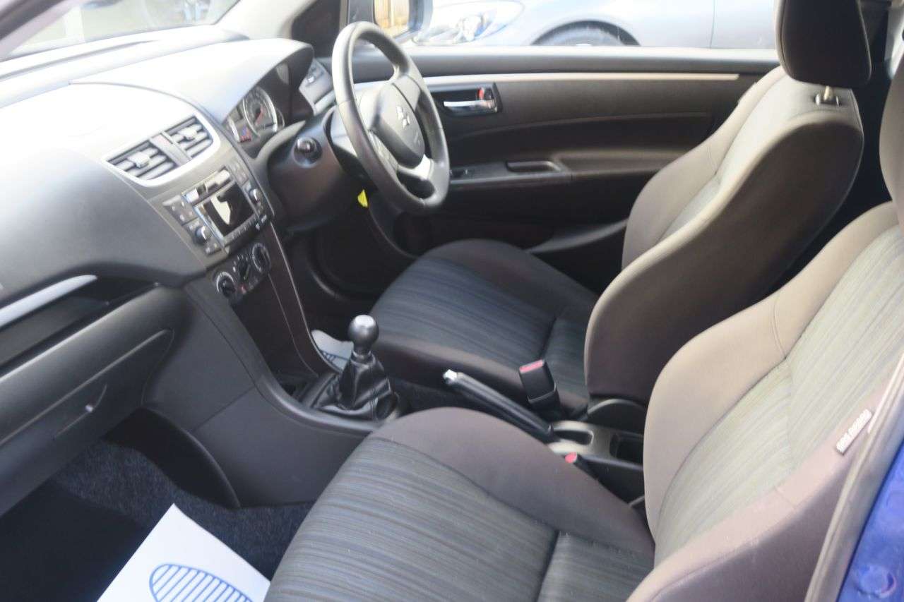 2013 SUZUKI SWIFT 2013 SUZUKI SWIFT