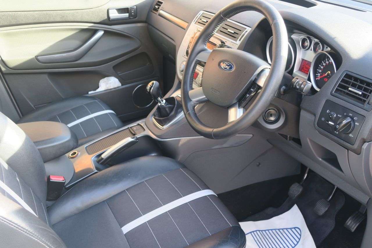 2010 FORD KUGA 2010 FORD KUGA