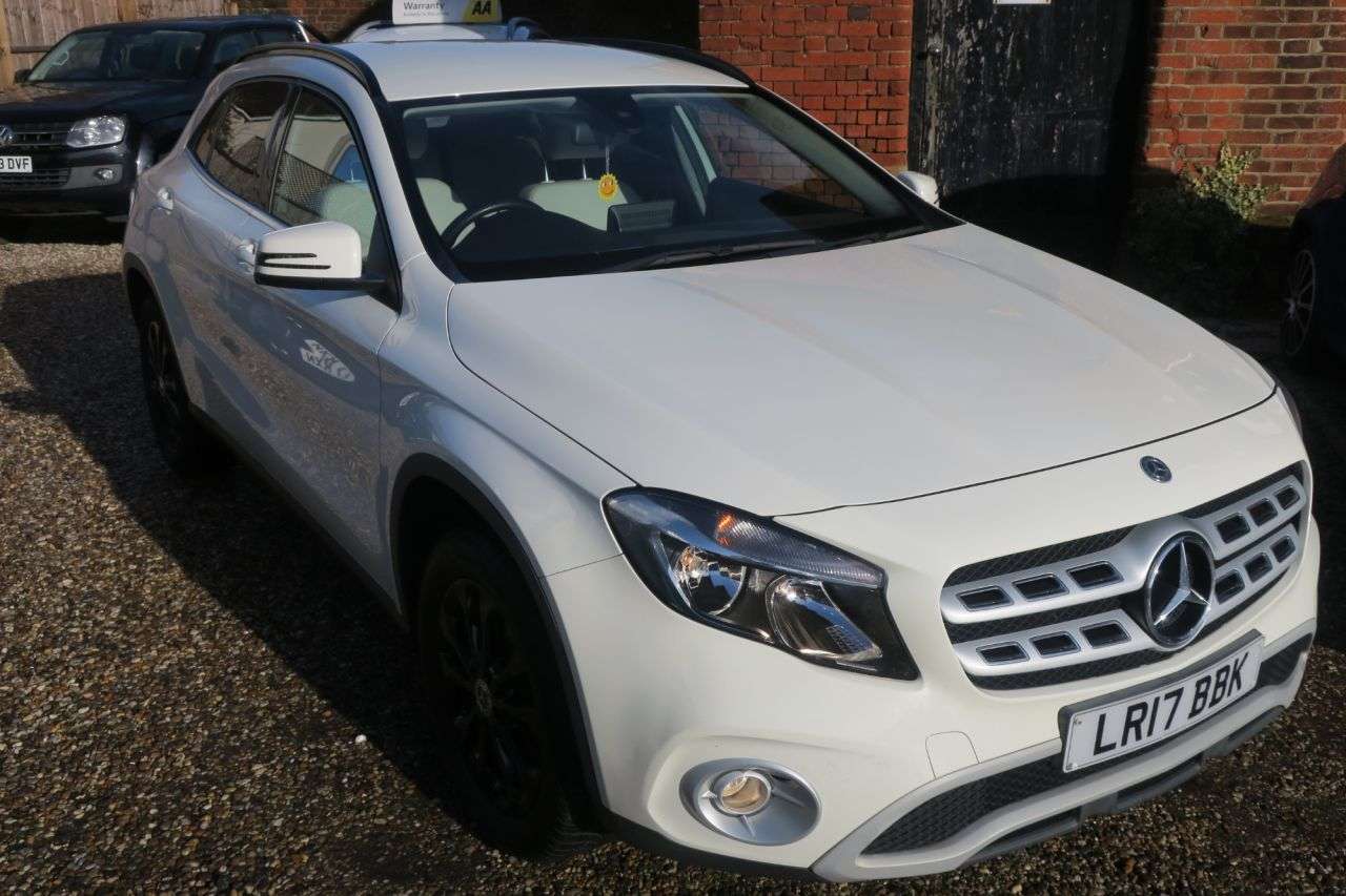 2017 MERCEDES-BENZ 180 2017 MERCEDES-BENZ 180