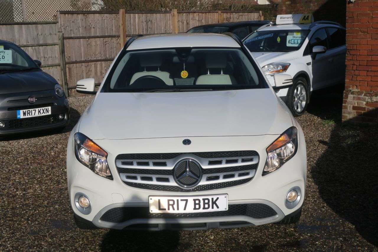 2017 MERCEDES-BENZ 180 2017 MERCEDES-BENZ 180