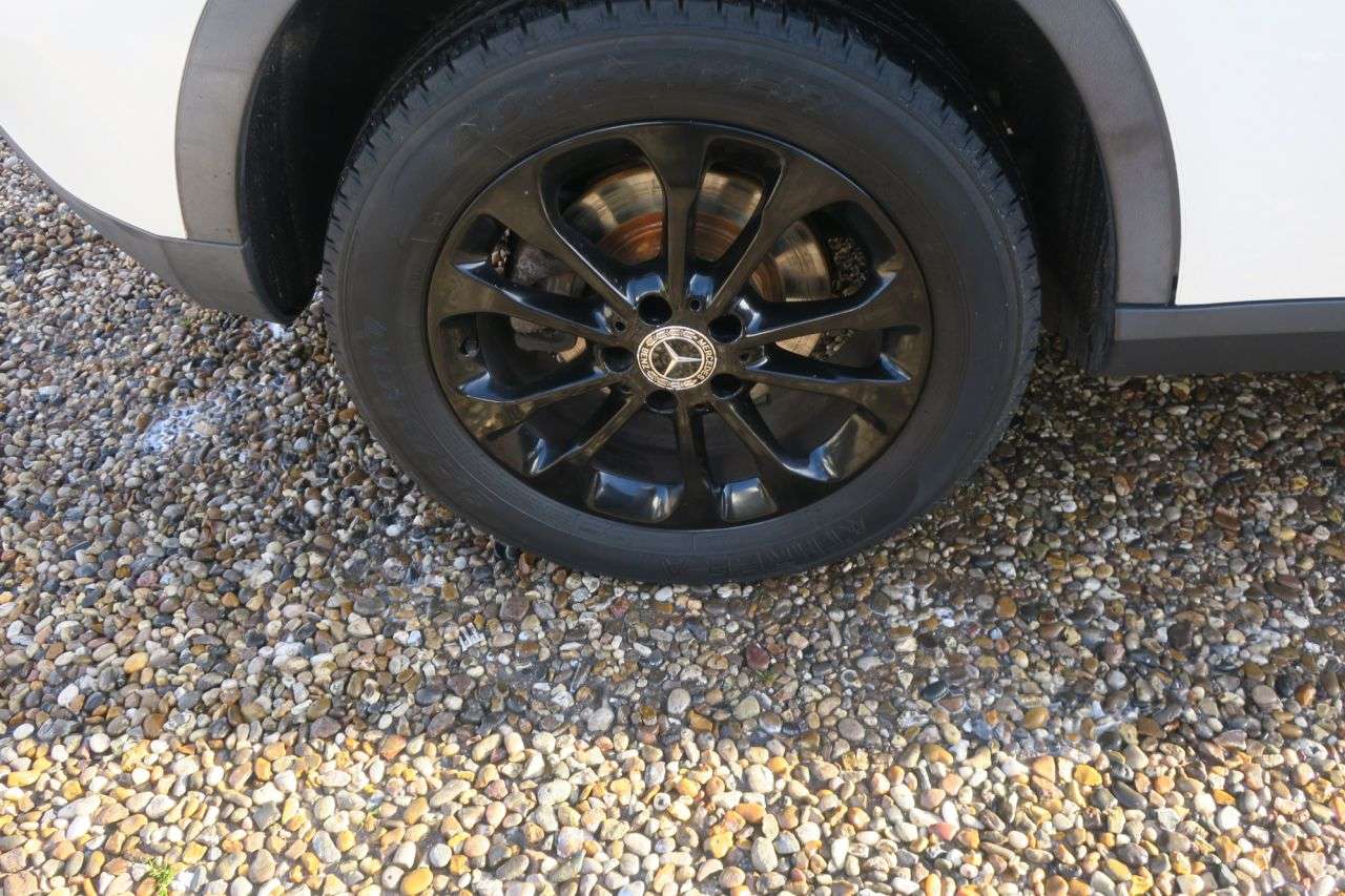 2017 MERCEDES-BENZ 180 2017 MERCEDES-BENZ 180