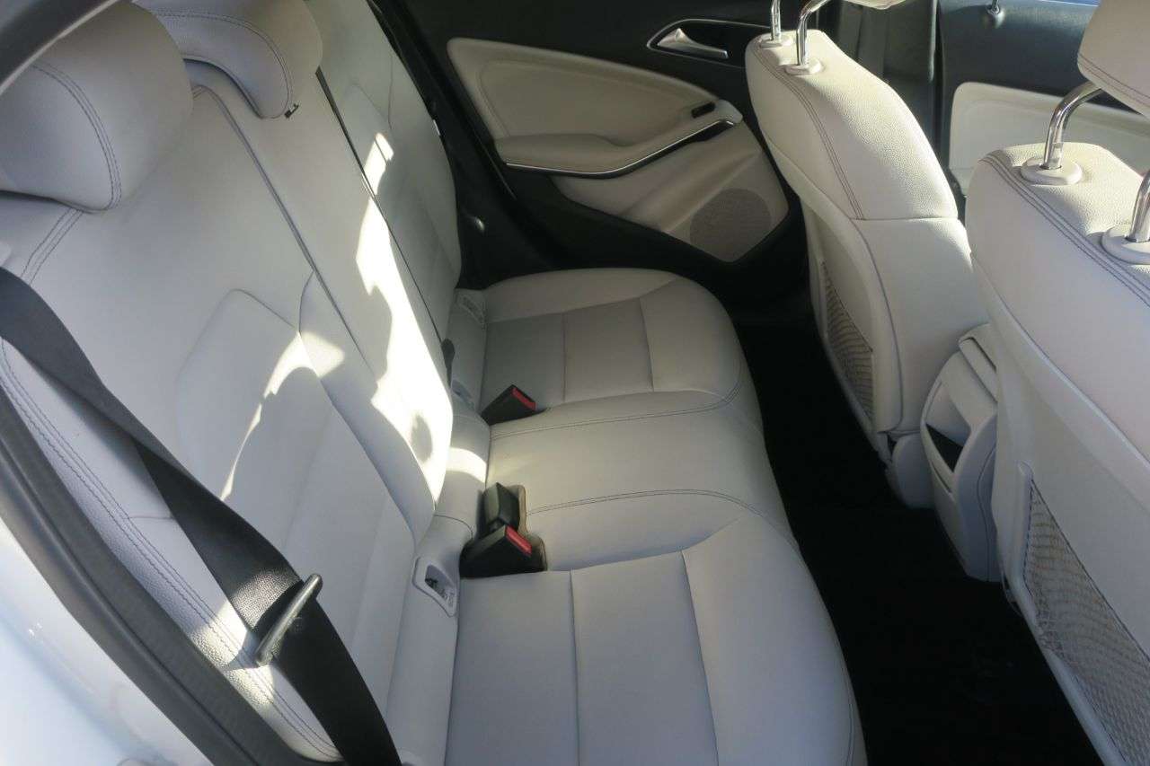 2017 MERCEDES-BENZ 180 2017 MERCEDES-BENZ 180