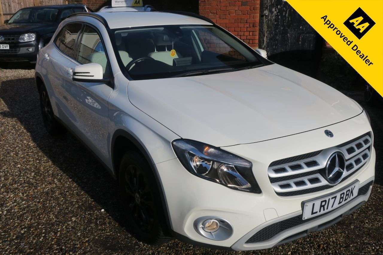 2017 MERCEDES-BENZ 180 2017 MERCEDES-BENZ 180