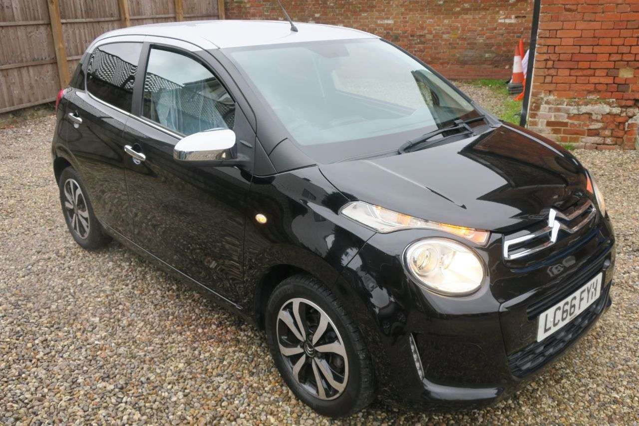 A 2016 CITROEN C1 1.2 PureTech Flair Hatchback 5dr Petrol Manual Euro 6 (82 ps) HIGH SPEC A 2016 CITROEN C1 1.2 PureTech Flair Hatchback 5dr Petrol Manual Euro 6 (82 ps) HIGH SPEC
