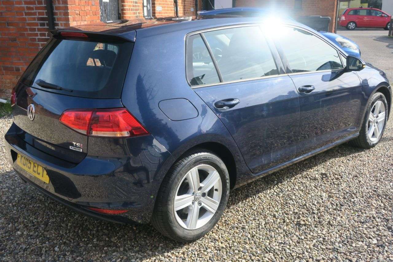A 2015 VOLKSWAGEN GOLF 1.4 TSI BlueMotion Tech Match Hatchback 5dr Petrol Manual Euro 6 (s/s) (125 A 2015 VOLKSWAGEN GOLF 1.4 TSI BlueMotion Tech Match Hatchback 5dr Petrol Manual Euro 6 (s/s) (125