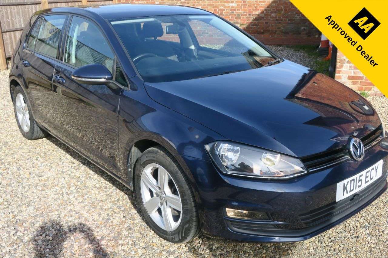 A 2015 VOLKSWAGEN GOLF 1.4 TSI BlueMotion Tech Match Hatchback 5dr Petrol Manual Euro 6 (s/s) (125 A 2015 VOLKSWAGEN GOLF 1.4 TSI BlueMotion Tech Match Hatchback 5dr Petrol Manual Euro 6 (s/s) (125