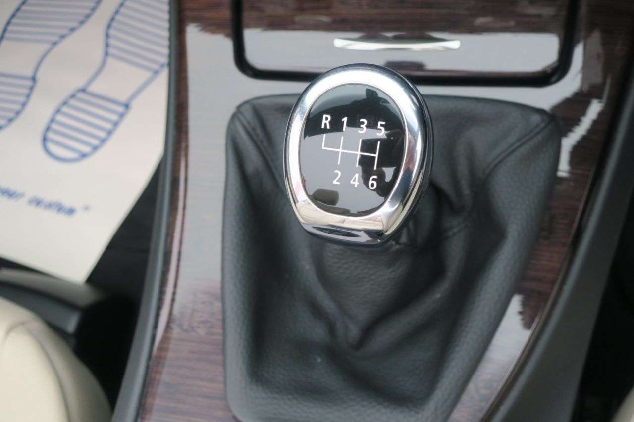 2010 BMW 3 SERIES 2010 BMW 3 SERIES