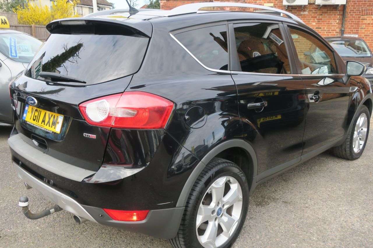 A 2011 FORD KUGA 2.0 TDCi Titanium SUV 5dr Diesel Manual AWD Euro 5 (163 ps) A 2011 FORD KUGA 2.0 TDCi Titanium SUV 5dr Diesel Manual AWD Euro 5 (163 ps)