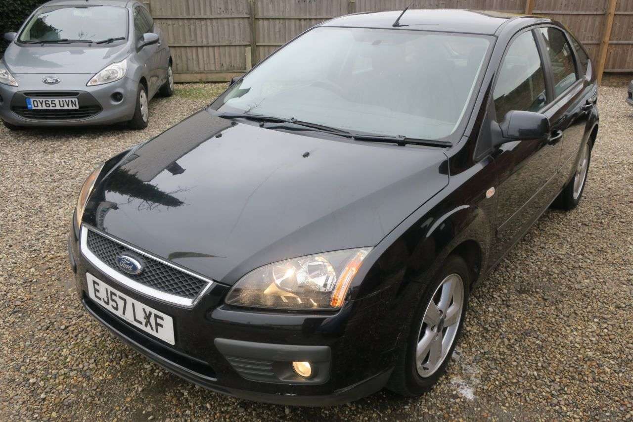 A 2007 FORD FOCUS 1.8 Zetec Climate Hatchback 5dr Petrol Manual (169 g/km, 123 bhp) PART EXCH A 2007 FORD FOCUS 1.8 Zetec Climate Hatchback 5dr Petrol Manual (169 g/km, 123 bhp) PART EXCH