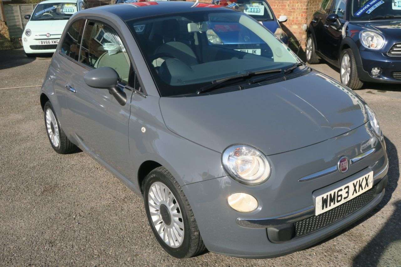 A 2014 FIAT 500 1.2 Lounge Hatchback 3dr Petrol Manual Euro 6 (s/s) (69 bhp) A 2014 FIAT 500 1.2 Lounge Hatchback 3dr Petrol Manual Euro 6 (s/s) (69 bhp)