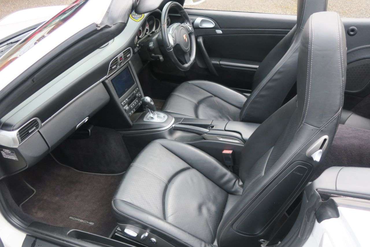 2011 PORSCHE 911 2011 PORSCHE 911