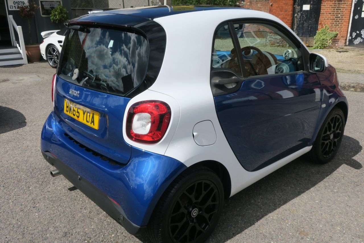 A 2016 SMART FORTWO 0.9T Proxy (Premium) Coupe 2dr Petrol Manual Euro 6 (s/s) (90 ps) A 2016 SMART FORTWO 0.9T Proxy (Premium) Coupe 2dr Petrol Manual Euro 6 (s/s) (90 ps)