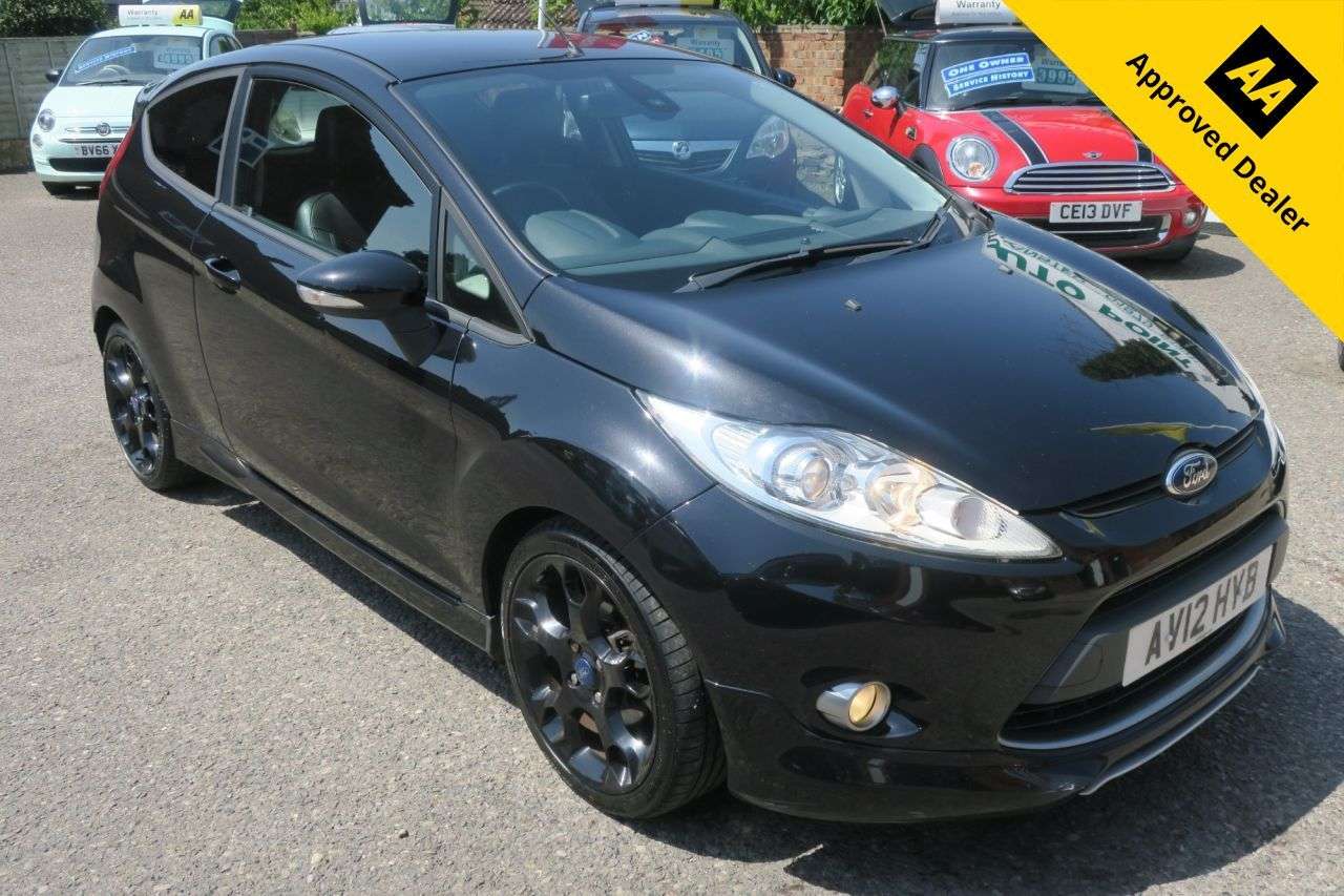A 2012 FORD FIESTA 1.6 Metal Hatchback 3dr Petrol Manual (139 g/km, 133 bhp) SERVICE HISTORY A 2012 FORD FIESTA 1.6 Metal Hatchback 3dr Petrol Manual (139 g/km, 133 bhp) SERVICE HISTORY
