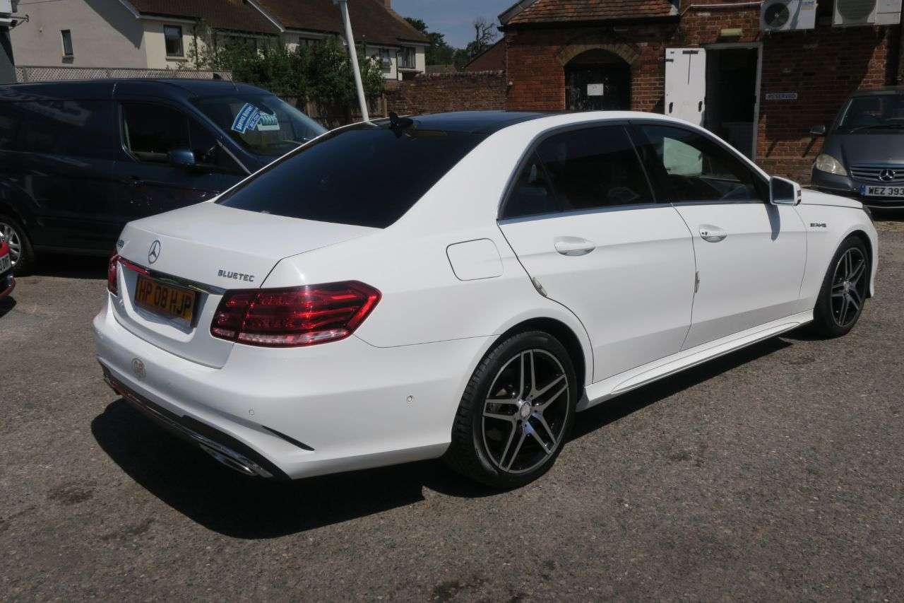 A 2013 MERCEDES-BENZ E CLASS 3.0 E350 V6 BlueTEC AMG Sport Saloon 4dr Diesel G-Tronic+ Euro 6 (s/s) (252 A 2013 MERCEDES-BENZ E CLASS 3.0 E350 V6 BlueTEC AMG Sport Saloon 4dr Diesel G-Tronic+ Euro 6 (s/s) (252
