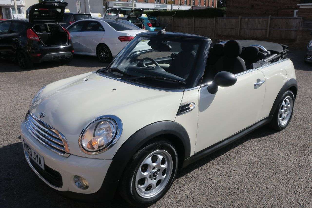 2013 MINI CONVERTIBLE 2013 MINI CONVERTIBLE