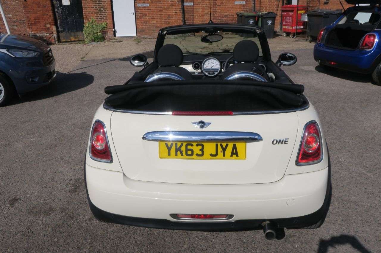 2013 MINI CONVERTIBLE 2013 MINI CONVERTIBLE