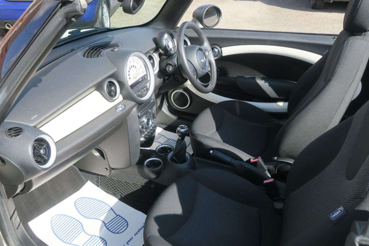 2013 MINI CONVERTIBLE 2013 MINI CONVERTIBLE