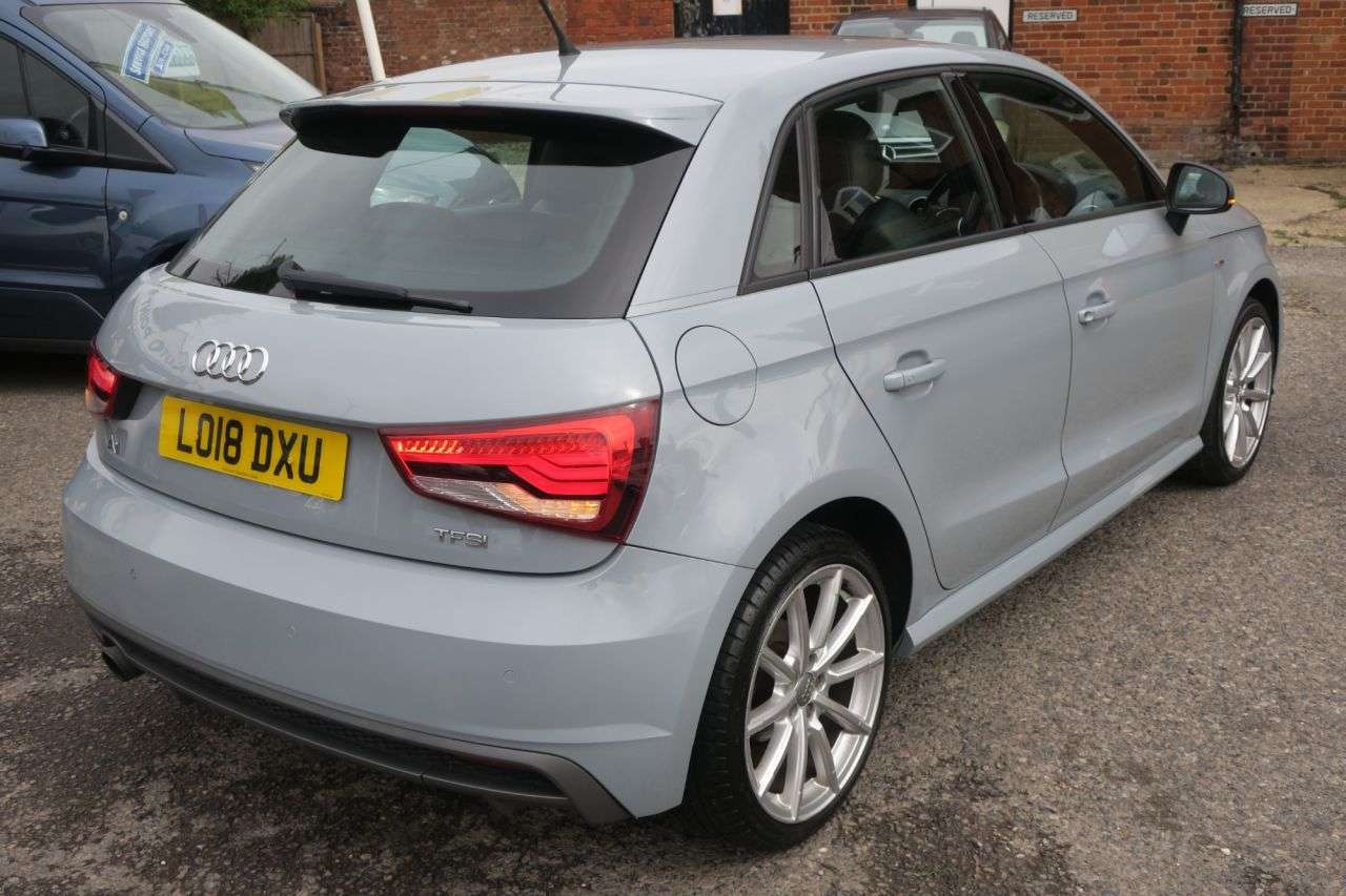 A 2018 AUDI A1 1.0 TFSI S line Sportback 5dr Petrol S Tronic Euro 6 (s/s) (Nav) (95 ps) AU A 2018 AUDI A1 1.0 TFSI S line Sportback 5dr Petrol S Tronic Euro 6 (s/s) (Nav) (95 ps) AU