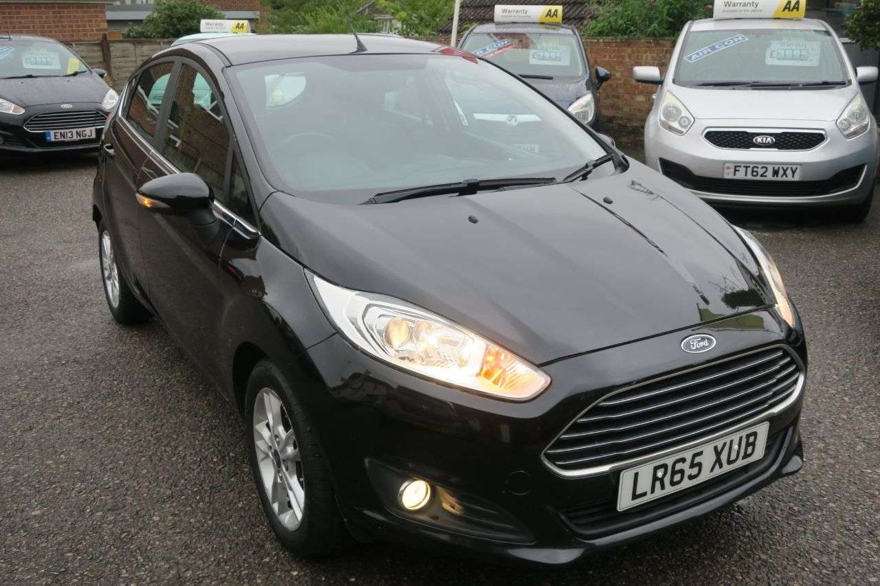 A 2015 FORD FIESTA 1.25 Zetec Hatchback 5dr Petrol Manual Euro 6 (82 ps) 1 OWNER, SERVICE HIST A 2015 FORD FIESTA 1.25 Zetec Hatchback 5dr Petrol Manual Euro 6 (82 ps) 1 OWNER, SERVICE HIST