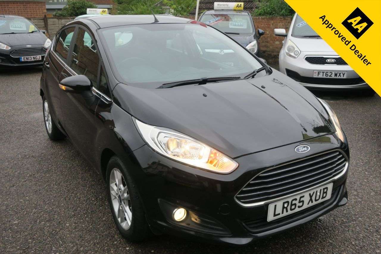 A 2015 FORD FIESTA 1.25 Zetec Hatchback 5dr Petrol Manual Euro 6 (82 ps) 1 OWNER, SERVICE HIST A 2015 FORD FIESTA 1.25 Zetec Hatchback 5dr Petrol Manual Euro 6 (82 ps) 1 OWNER, SERVICE HIST