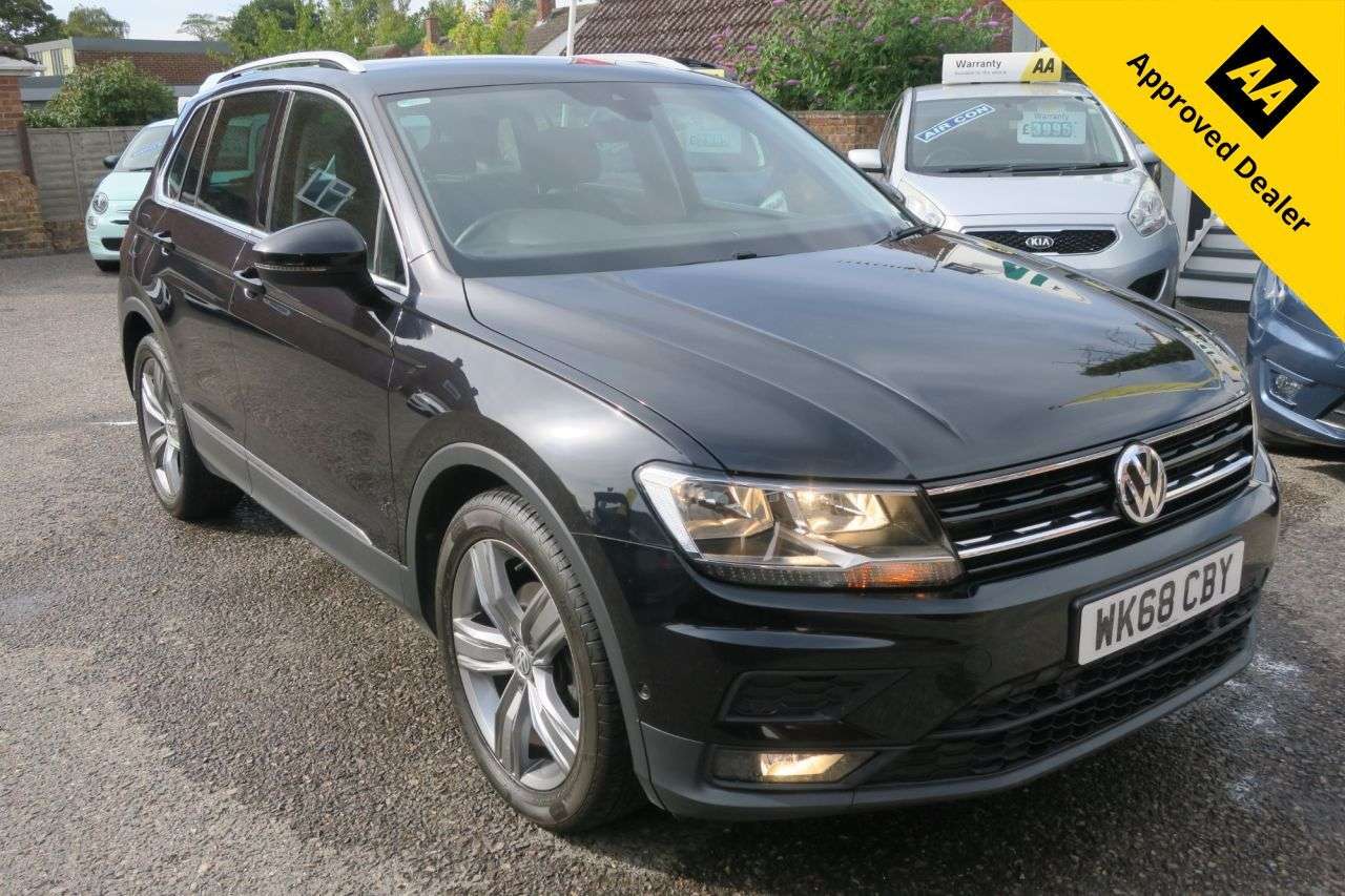 A 2019 VOLKSWAGEN TIGUAN 2.0 TDI Match SUV 5dr Diesel Manual Euro 6 (s/s) (150 ps)DEMO+ONE OWNER, SE A 2019 VOLKSWAGEN TIGUAN 2.0 TDI Match SUV 5dr Diesel Manual Euro 6 (s/s) (150 ps)DEMO+ONE OWNER, SE