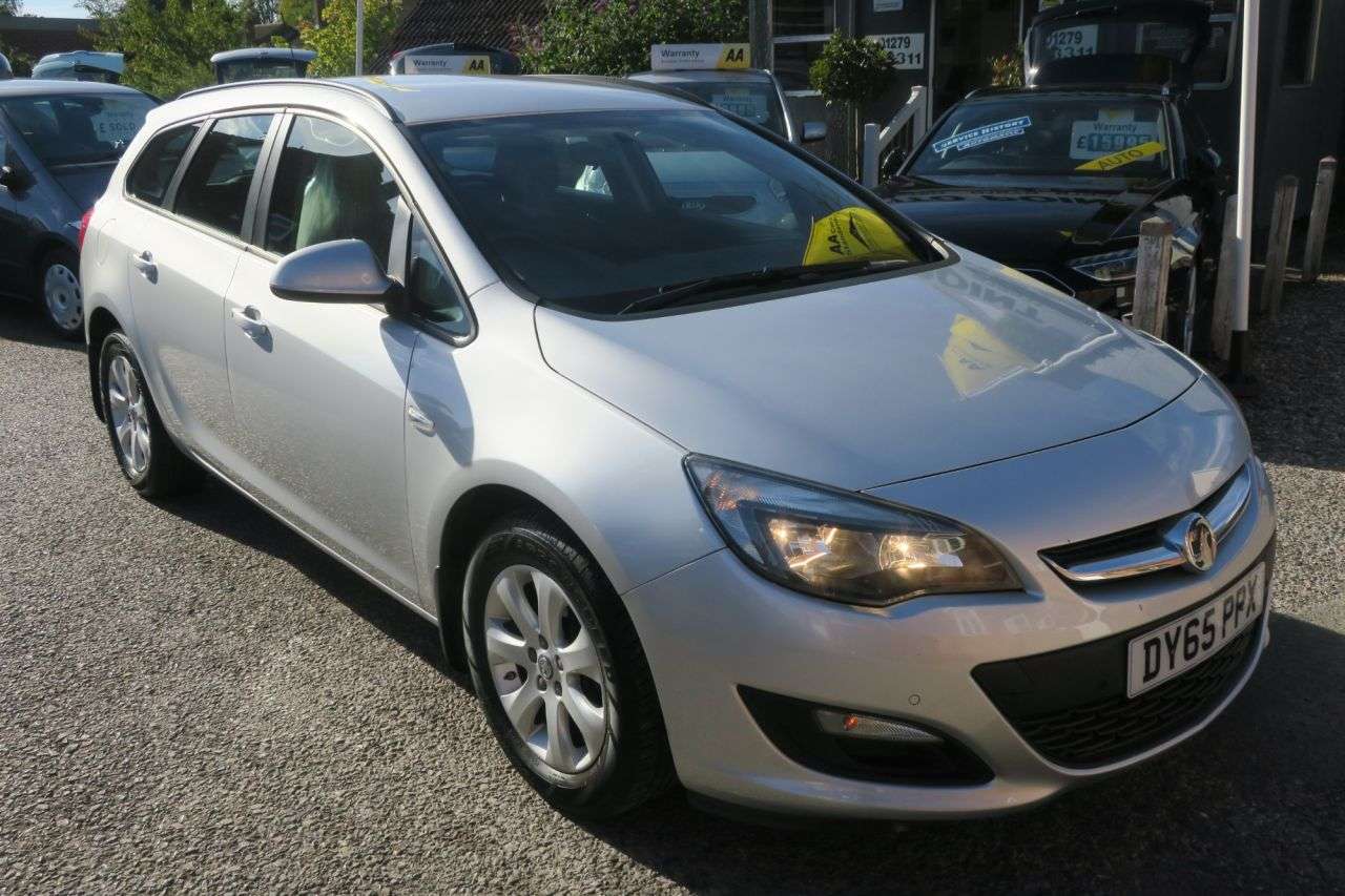 A 2015 VAUXHALL ASTRA 1.6i Design Sports Tourer 5dr Petrol Manual Euro 6 (115 ps) ESTATE A 2015 VAUXHALL ASTRA 1.6i Design Sports Tourer 5dr Petrol Manual Euro 6 (115 ps) ESTATE
