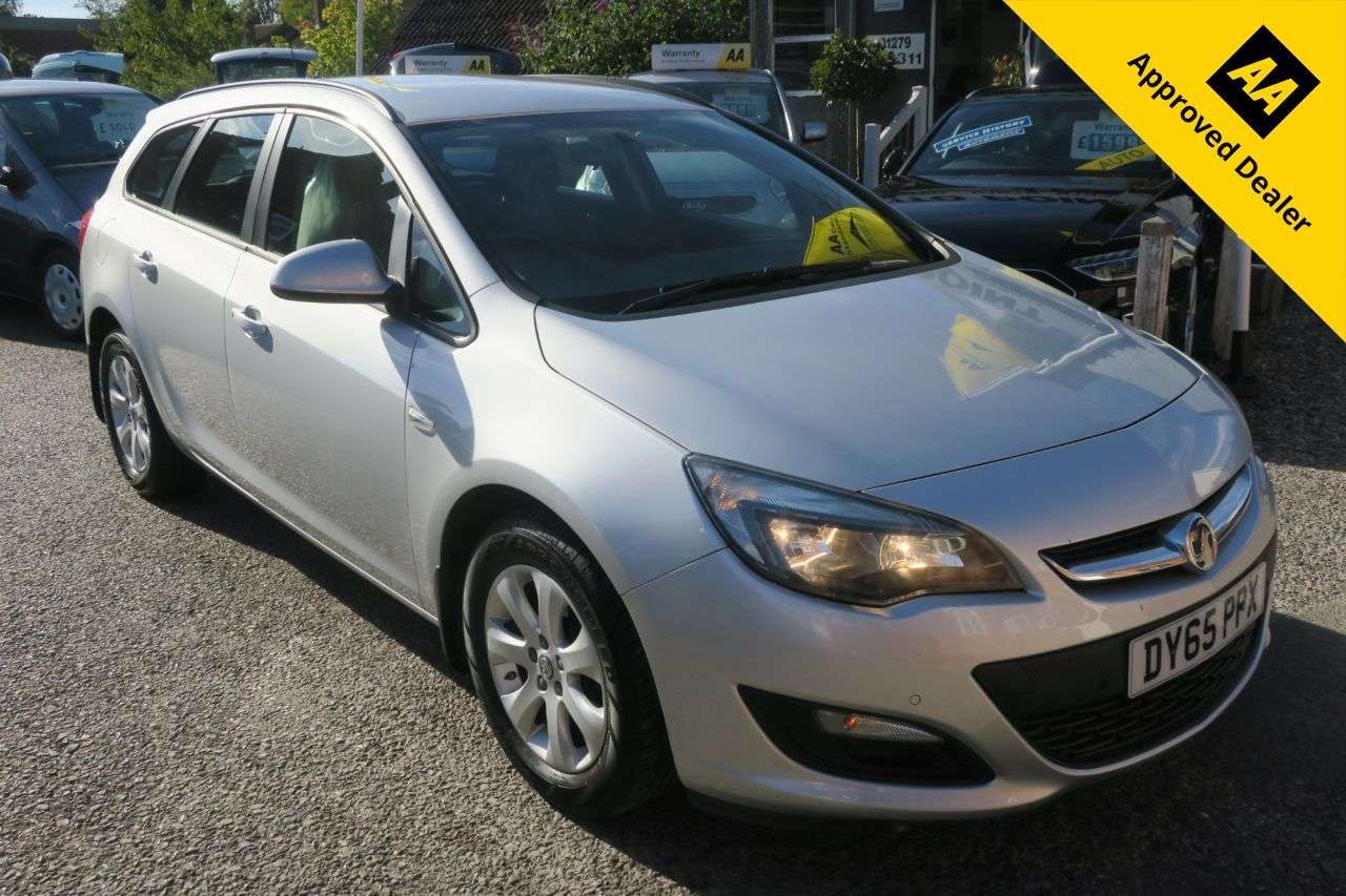 A 2015 VAUXHALL ASTRA 1.6i Design Sports Tourer 5dr Petrol Manual Euro 6 (115 ps) ESTATE A 2015 VAUXHALL ASTRA 1.6i Design Sports Tourer 5dr Petrol Manual Euro 6 (115 ps) ESTATE