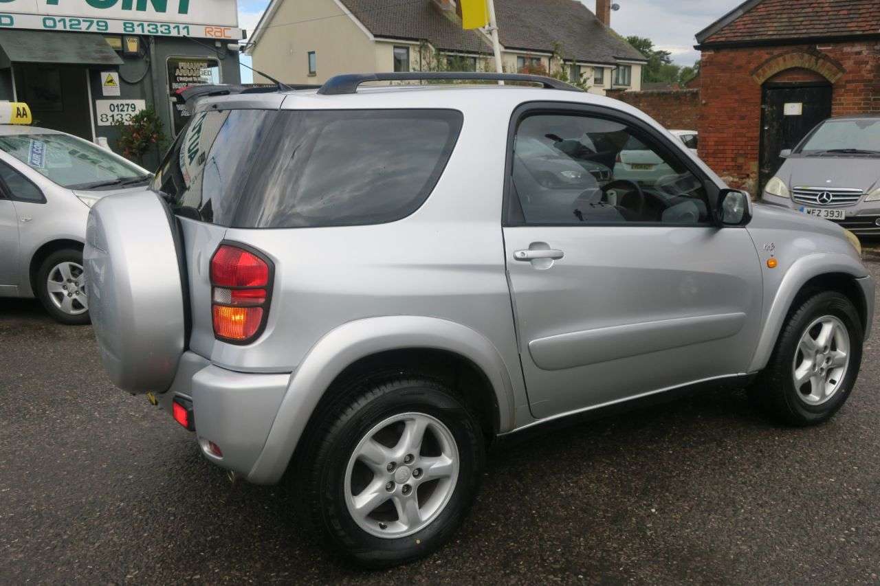 A 2002 TOYOTA RAV4 2.0 VVT-i NRG SUV 3dr Petrol Automatic 4WD (224 g/km, 147 bhp) AUTOMATIC, F A 2002 TOYOTA RAV4 2.0 VVT-i NRG SUV 3dr Petrol Automatic 4WD (224 g/km, 147 bhp) AUTOMATIC, F